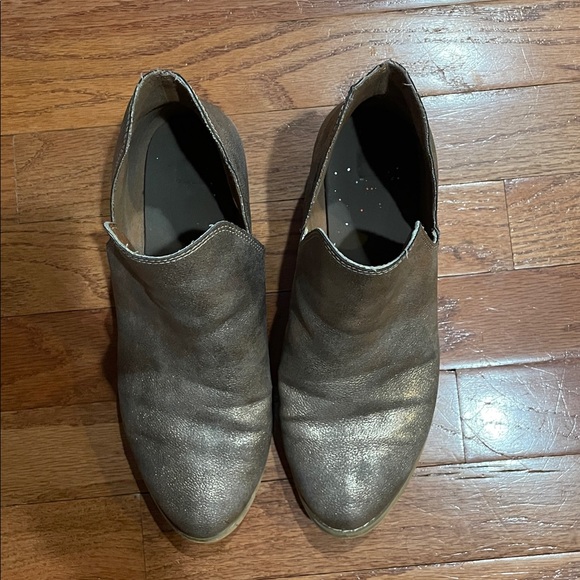 Women's Metallic Ankle Boots size 7 GUC - Picture 5 of 7